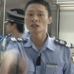 cat animal abuse shenzhen security guard hospital journalist beaten attack