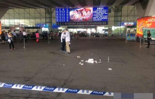 shenzhen north train station knifing public security violence husband wife domestic violence