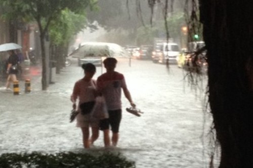 gz flooding 28 guangzhou conghua flooding rain landslide
