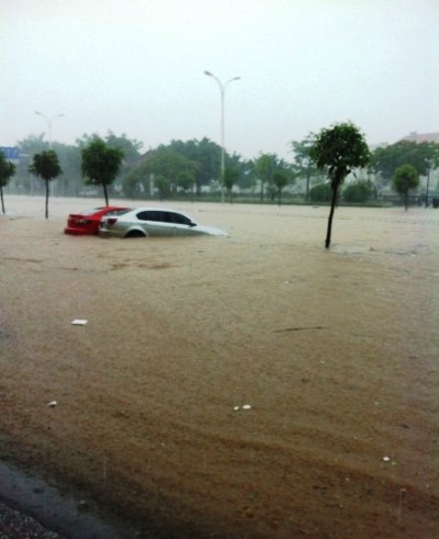 shenzhen flooding rain bad weather