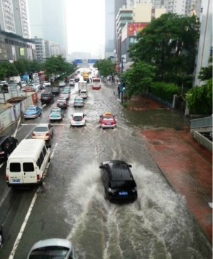 Guangzhou rain flooding street traffic