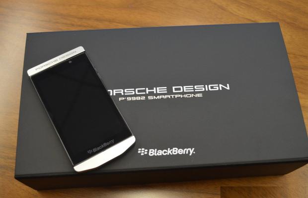 Medium_blackberry-porsche-design-p9982